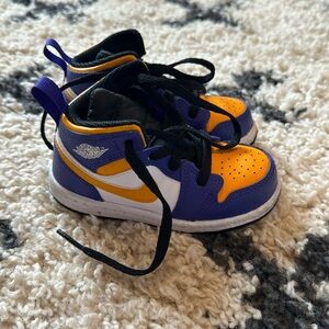 Like new Toddler Nike Jordan 1 Sz 7c